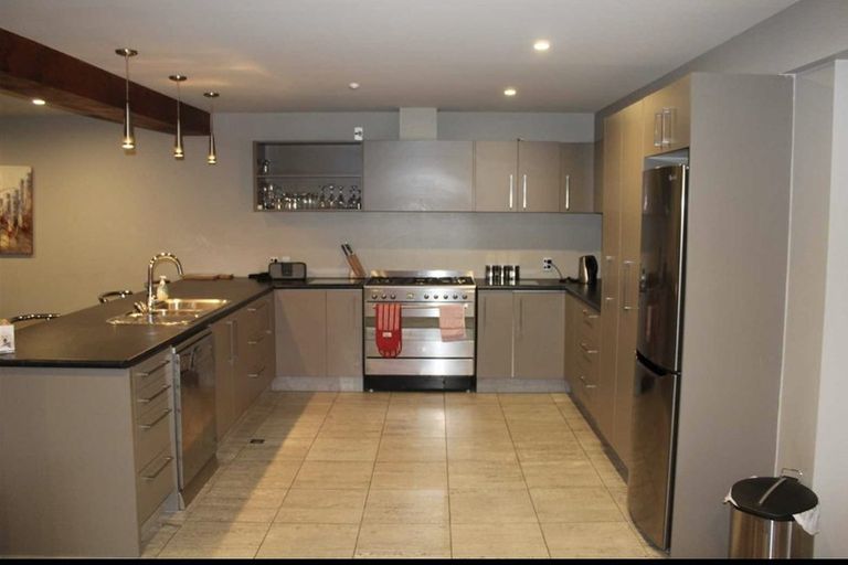 Photo of property in 3/2 Manor Place, Dunedin Central, Dunedin, 9016