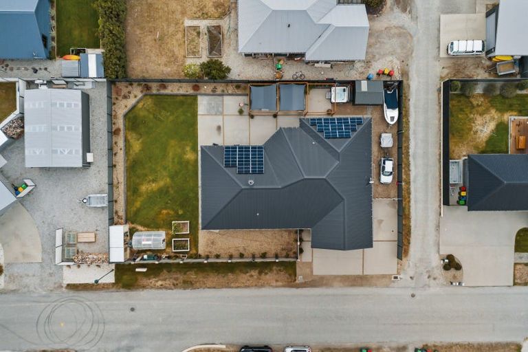 Photo of property in 39 Missy Crescent, Mount Pisa, Cromwell, 9383