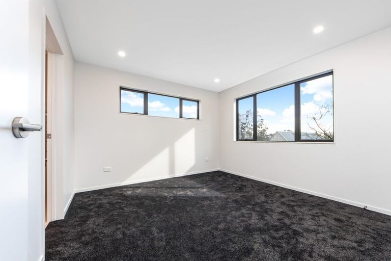 Photo of property in 35 Whiteywood Street, Westgate, 0814