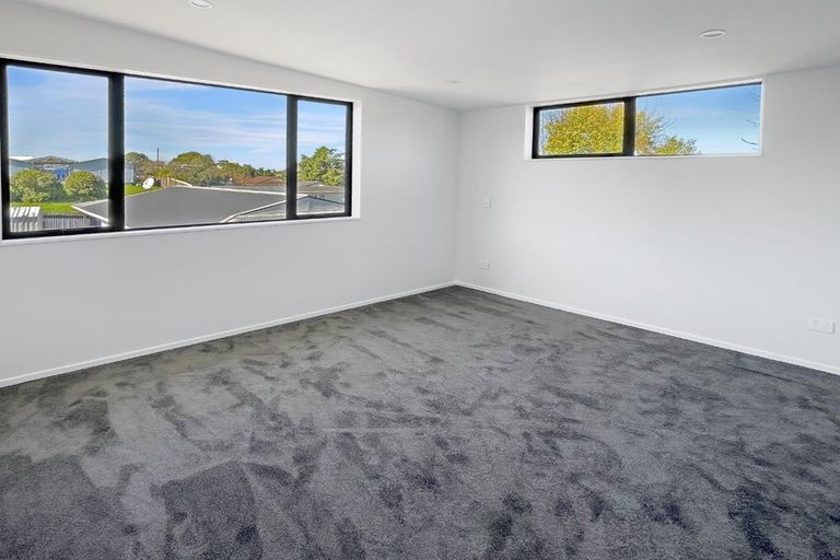 Photo of property in 7b Ballial Place, West Harbour, Auckland, 0618