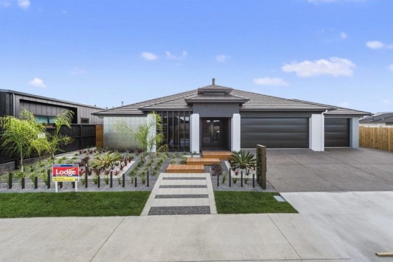 Photo of property in 56 Helen June Avenue, Flagstaff, Hamilton, 3210