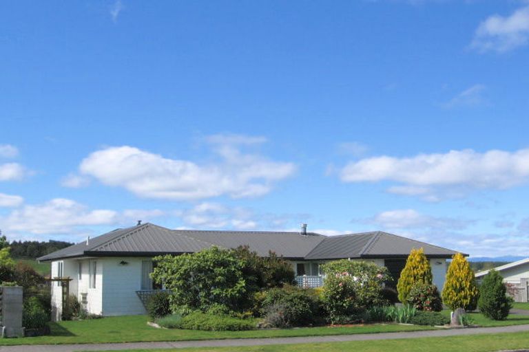 Photo of property in 73 Birch Street, Hilltop, Taupo, 3330
