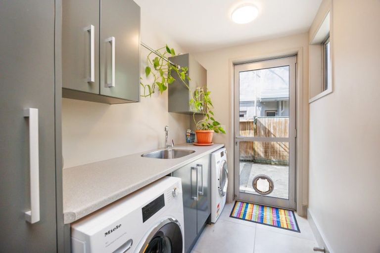 Photo of property in 3 Windsor Street, Terrace End, Palmerston North, 4410