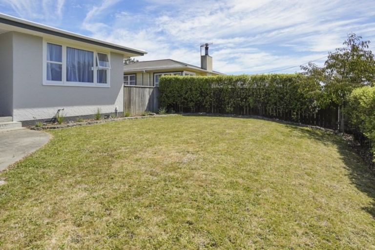 Photo of property in 6 Tararua Terrace, Cloverlea, Palmerston North, 4412