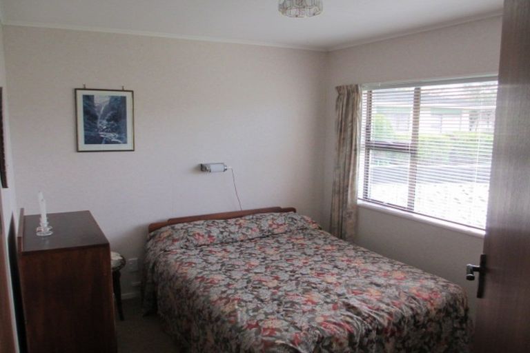 Photo of property in 8 Bethel Court, Milson, Palmerston North, 4414