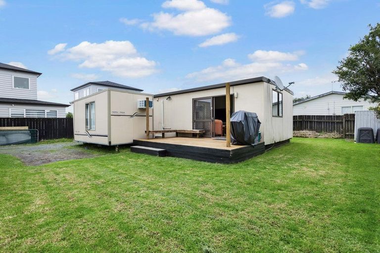 Photo of property in 2/35 Rollerson Street, Papakura, 2110