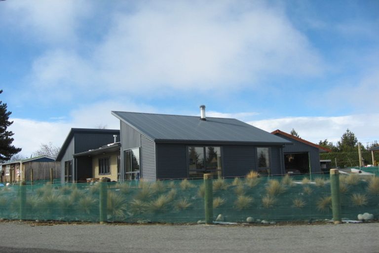 Photo of property in 35 Glencairn Road, Twizel, 7901