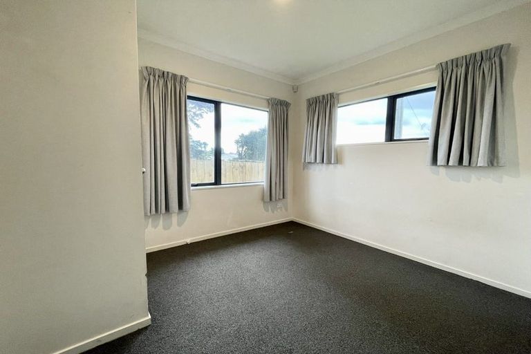 Photo of property in 54 Blake Road, Mangere East, Auckland, 2024