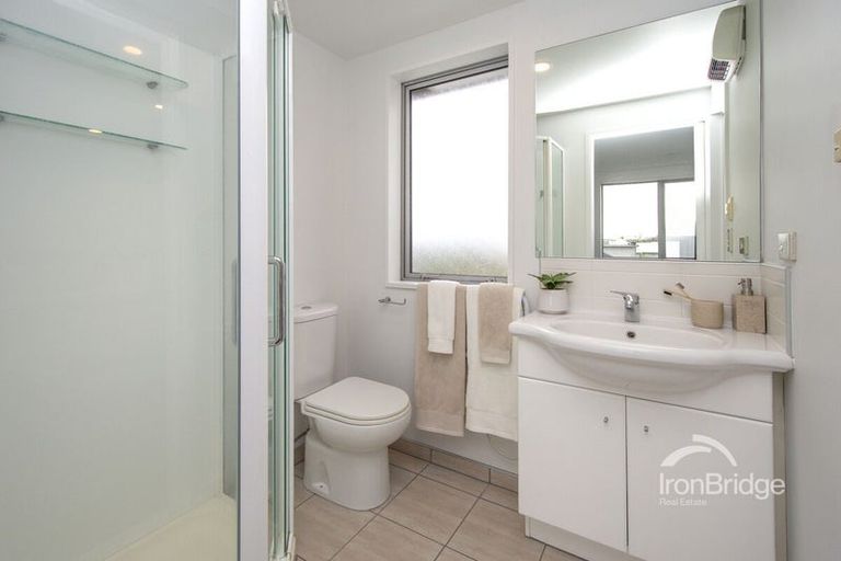 Photo of property in 172d Edgeware Road, Edgeware, Christchurch, 8013