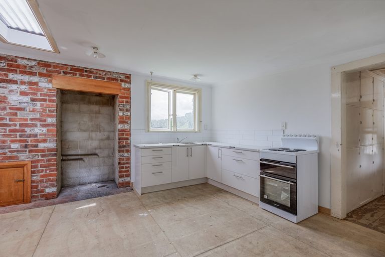 Photo of property in 217 Caves Road, Te Ore Ore, Masterton, 5886