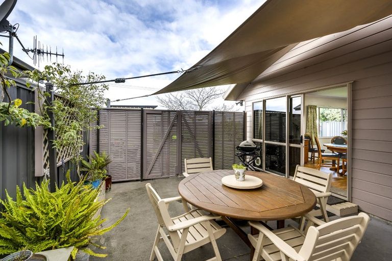 Photo of property in 17 Mcnaughton Place, Onekawa, Napier, 4110