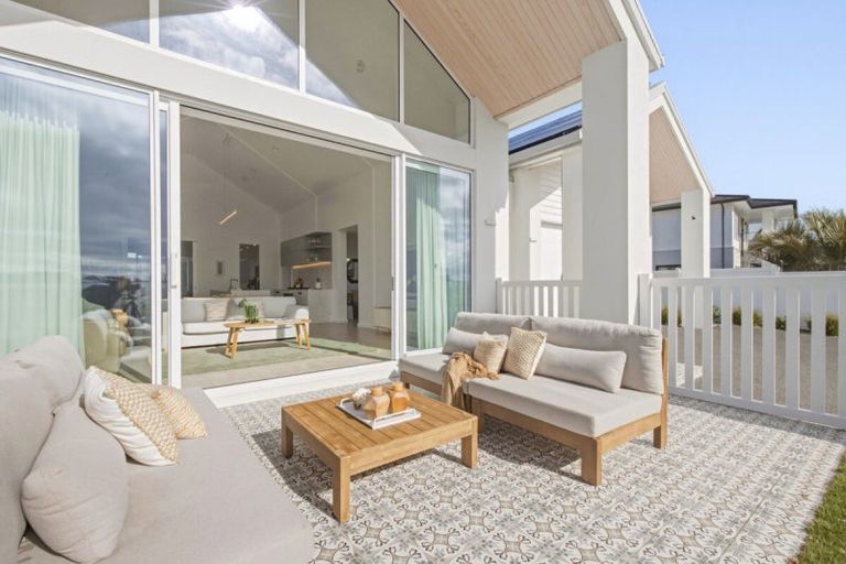 Photo of property in 24 Montiicola Drive, Papamoa Beach, Papamoa, 3118