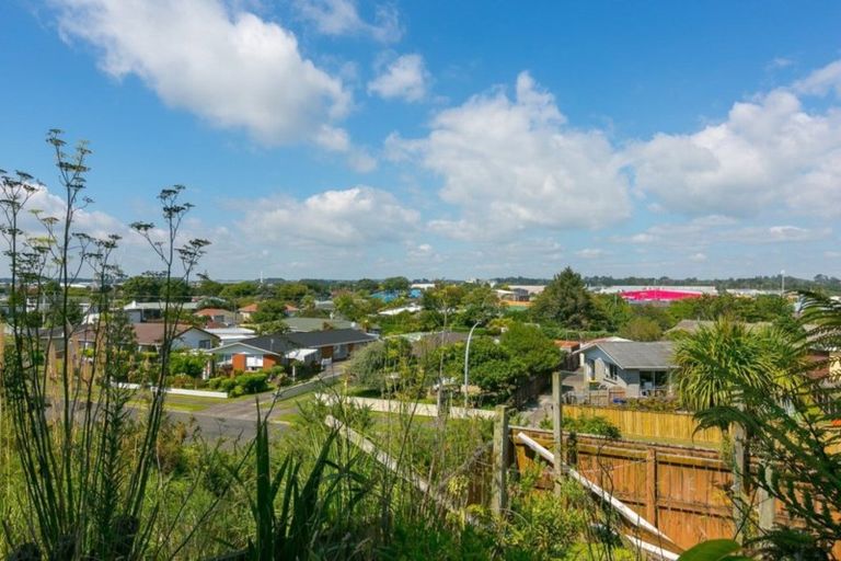 Photo of property in 12 Warkworth Grove, Bell Block, New Plymouth, 4312
