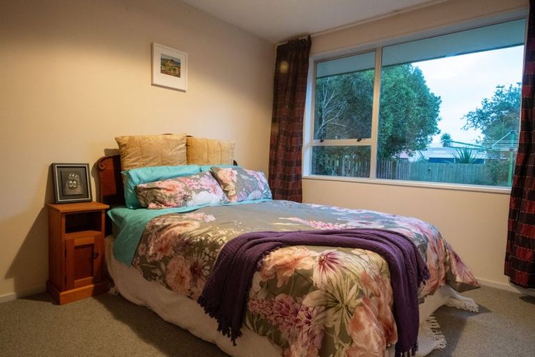 Photo of property in 2/121a Estuary Road, South New Brighton, Christchurch, 8062