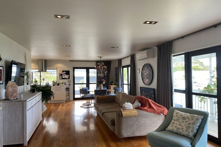 Photo of property in 4 Kakariki Road, Ngunguru, Whangarei, 0173