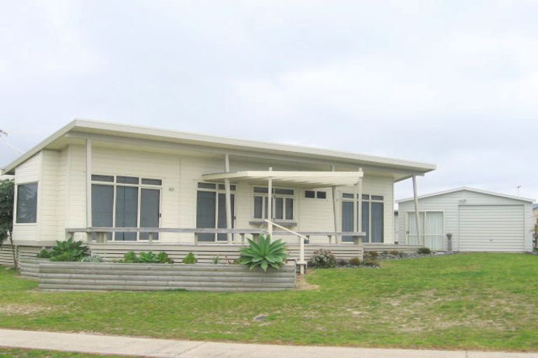 Photo of property in 101 Ocean Close, Matarangi, Whitianga, 3592