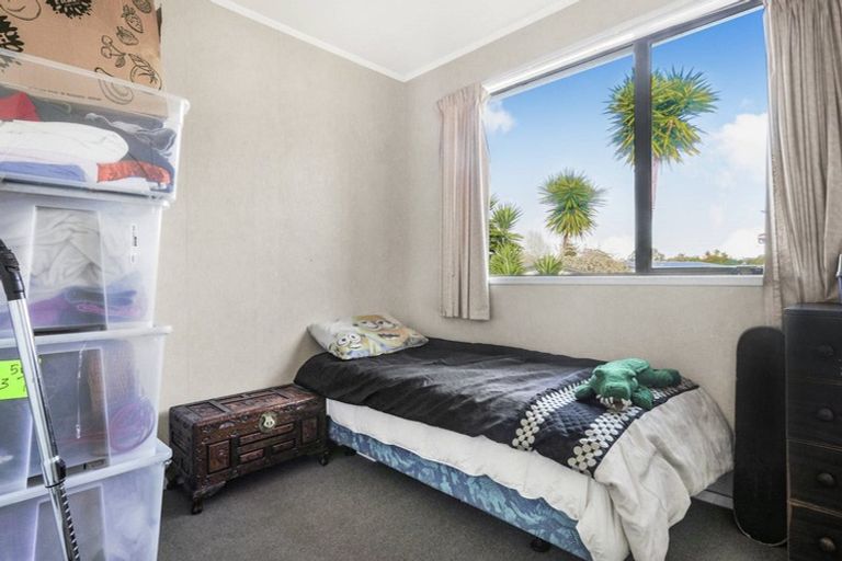 Photo of property in 9 Holborn Place, Papatoetoe, Auckland, 2025