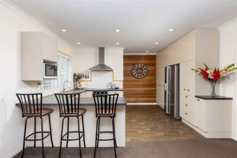 Photo of property in 52a Cutts Road, Russley, Christchurch, 8042