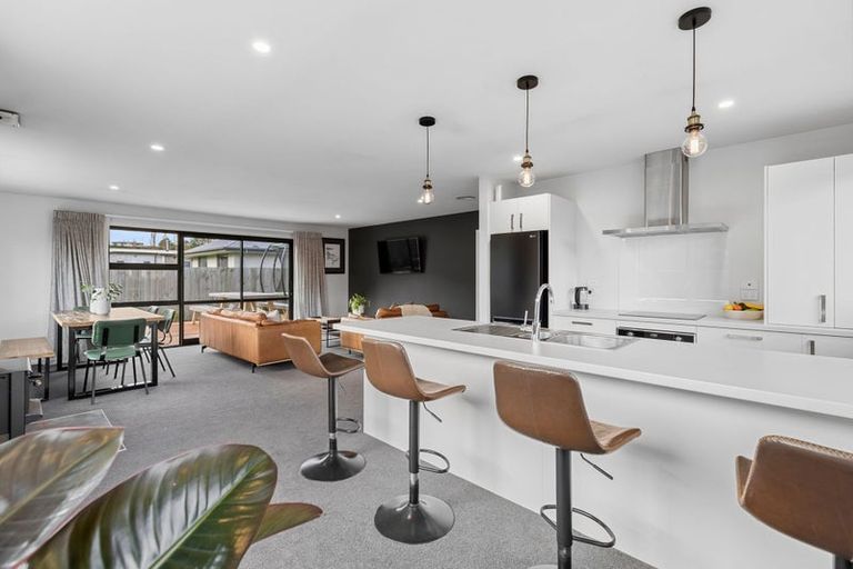 Photo of property in 5 Edna Lane, Lake Hawea, Wanaka, 9382