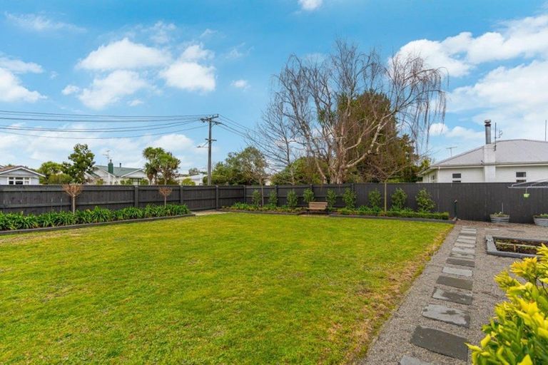 Photo of property in 2a Lansdowne Crescent, Lansdowne, Masterton, 5810