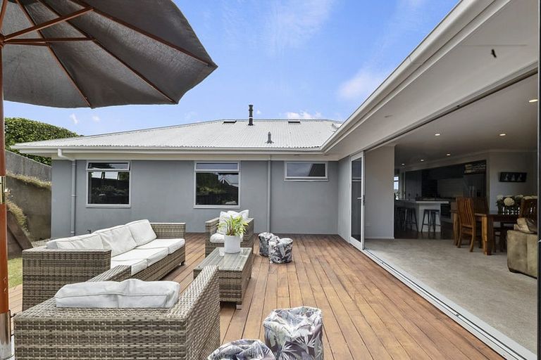 Photo of property in 116 Belt Road, New Plymouth, 4310