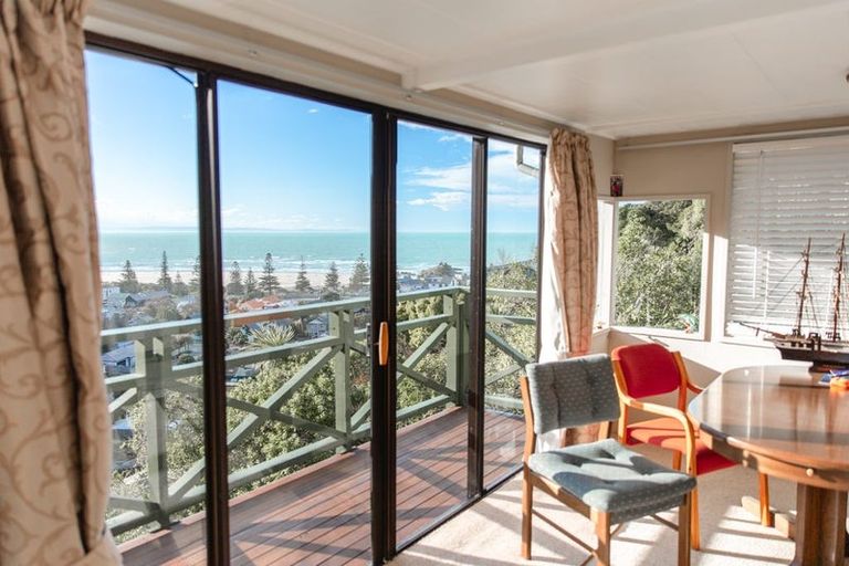 Photo of property in 64 Richmond Hill Road, Richmond Hill, Christchurch, 8081