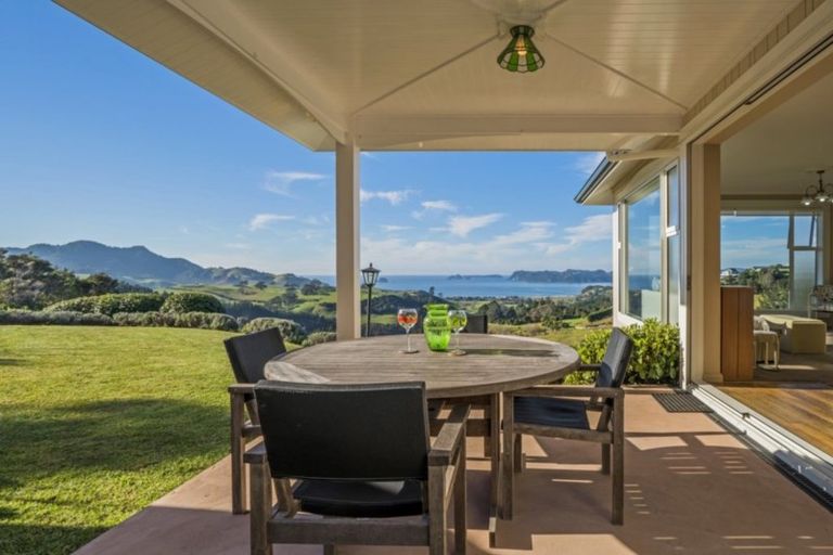 Photo of property in 19a Tarapatiki Drive, Whitianga, 3510