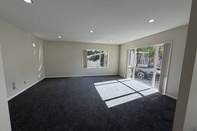 Photo of property in 76 Laurel Oak Drive, Schnapper Rock, Auckland, 0632