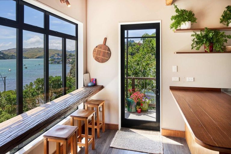 Photo of property in 82 Paremata Road, Paremata, Porirua, 5024