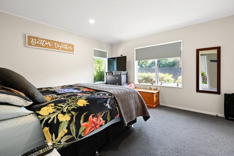 Photo of property in 12 Willowfield Place, Pukete, Hamilton, 3200