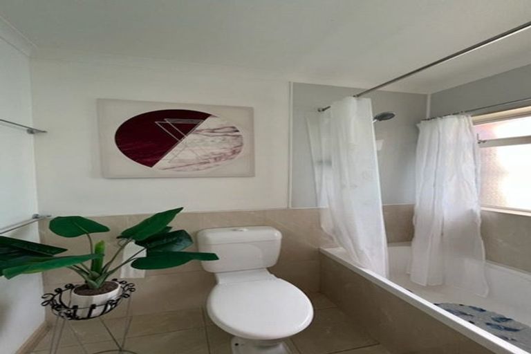 Photo of property in 25 Baltersan Drive, Flat Bush, Auckland, 2016