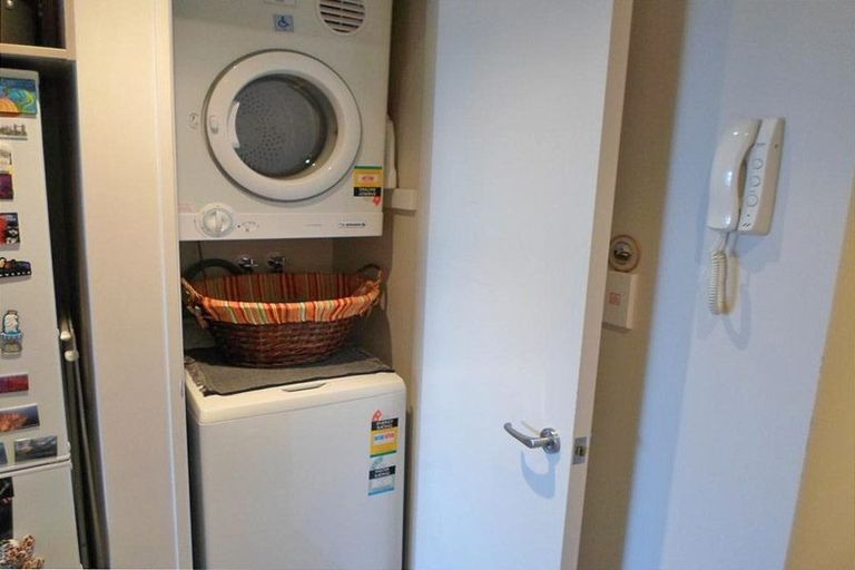 Photo of property in Monument Apartments, 7b/245 Wakefield Street, Te Aro, Wellington, 6011