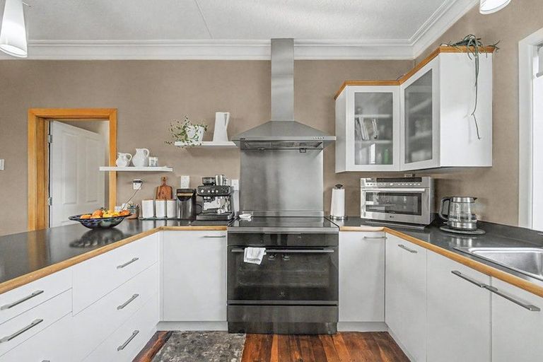 Photo of property in 27 Palmer Street, Grasmere, Invercargill, 9810
