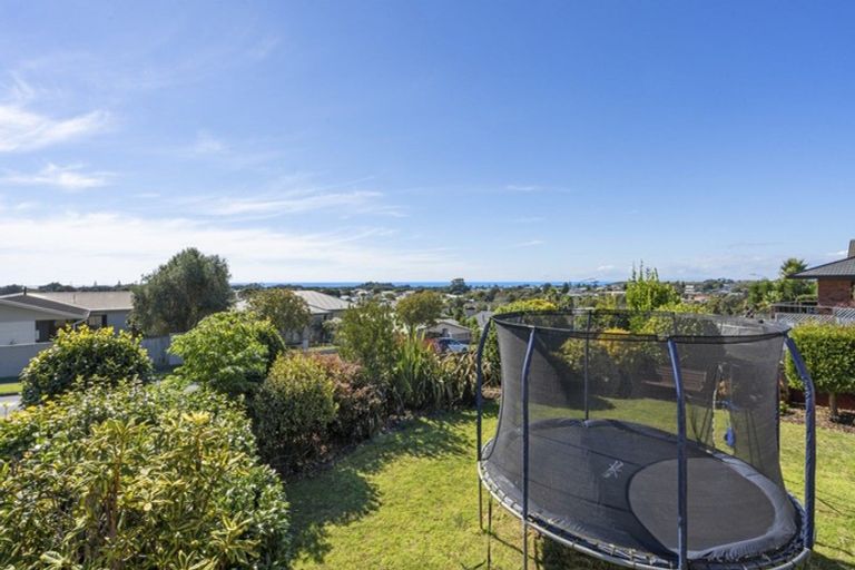 Photo of property in 142 Parklands Avenue, Bell Block, New Plymouth, 4312