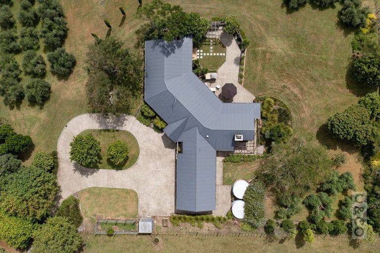 Photo of property in 1226 State Highway 16, Waimauku, 0883