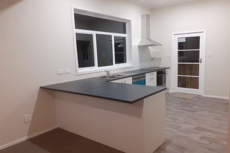 Photo of property in 7 Sinclair Grove, Naenae, Lower Hutt, 5011