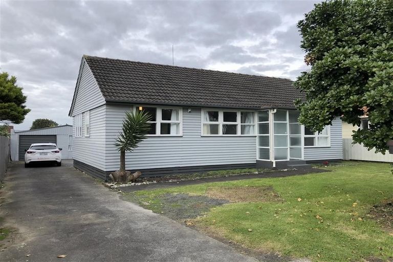 Photo of property in 468 Massey Road, Mangere East, Auckland, 2024