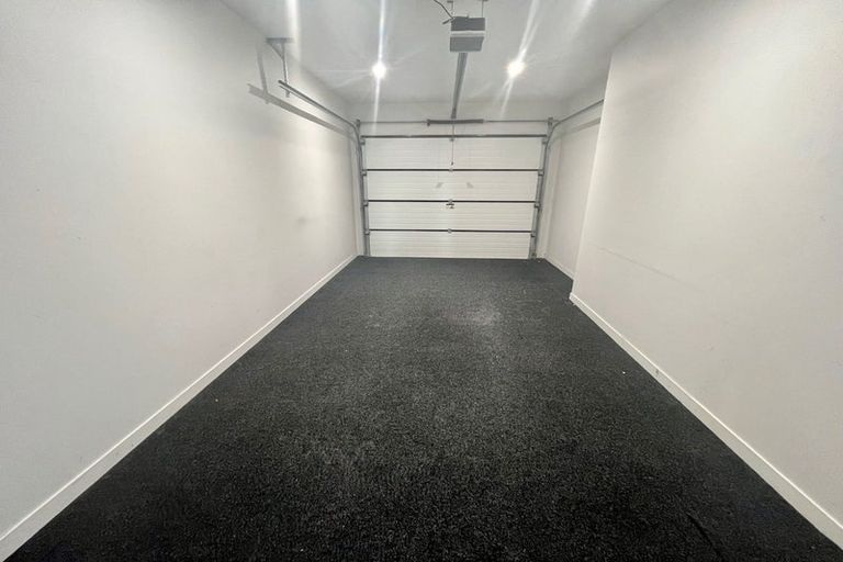 Photo of property in 32 Parahau Road, Papakura, 2110