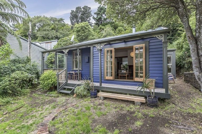 Photo of property in 2 Haines Terrace, Aro Valley, Wellington, 6021