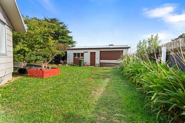 Photo of property in 31 Kowhai Street, Tokomaru, Palmerston North, 4474