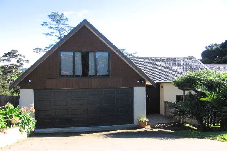 Photo of property in 20 Stonedge Lane, Rosedale, Auckland, 0632