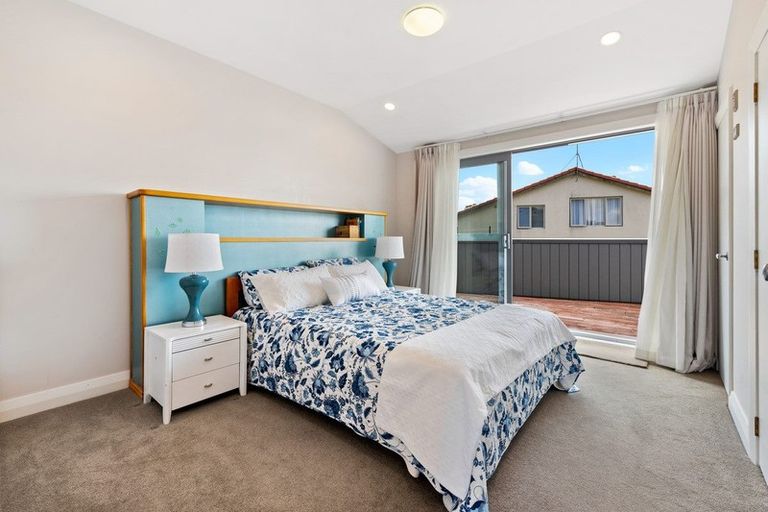 Photo of property in 20 Centennial Place, Campbells Bay, Auckland, 0630