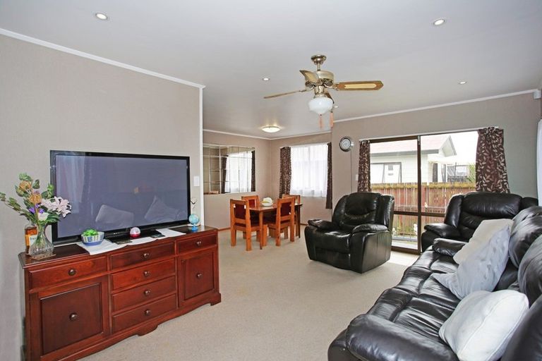 Photo of property in 3/4 Martha Lane, Weymouth, Auckland, 2103