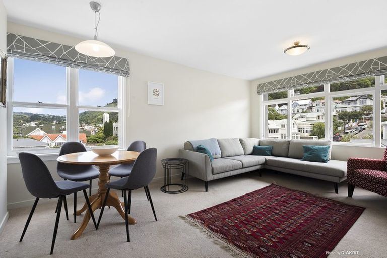 Photo of property in Newman Court Apartments, 2 Newman Terrace, Thorndon, Wellington, 6011