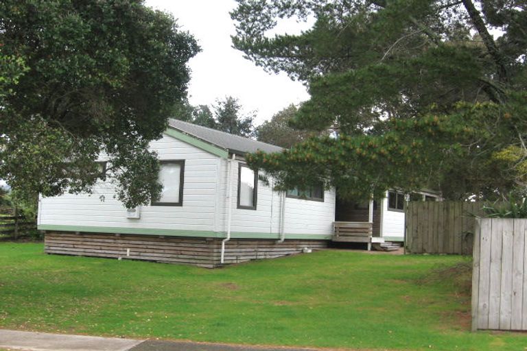 Photo of property in 16 Wilton Smith Avenue, Pauanui, Hikuai, 3579
