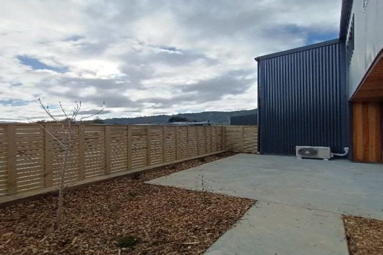 Photo of property in 12/33 Raukawa Street, Stokes Valley, Lower Hutt, 5019