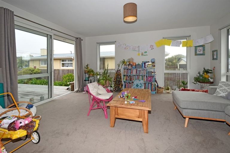 Photo of property in 23 Malta Crescent, South New Brighton, Christchurch, 8062