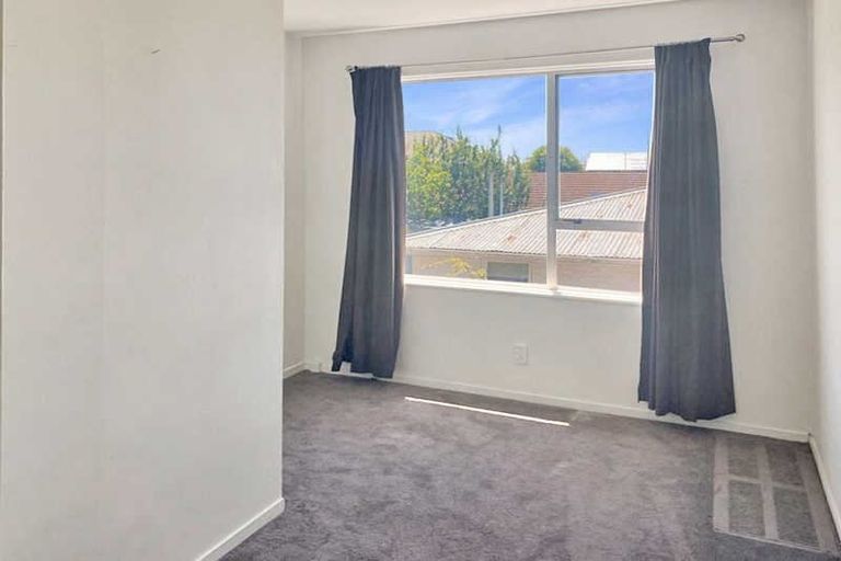 Photo of property in 1/491 Barbadoes Street, Edgeware, Christchurch, 8013