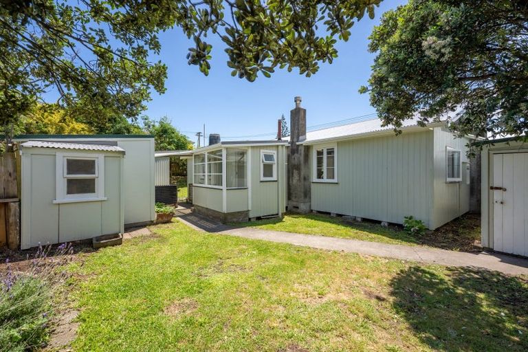 Photo of property in 3 Koromiko Street, Otaki Beach, Otaki, 5512