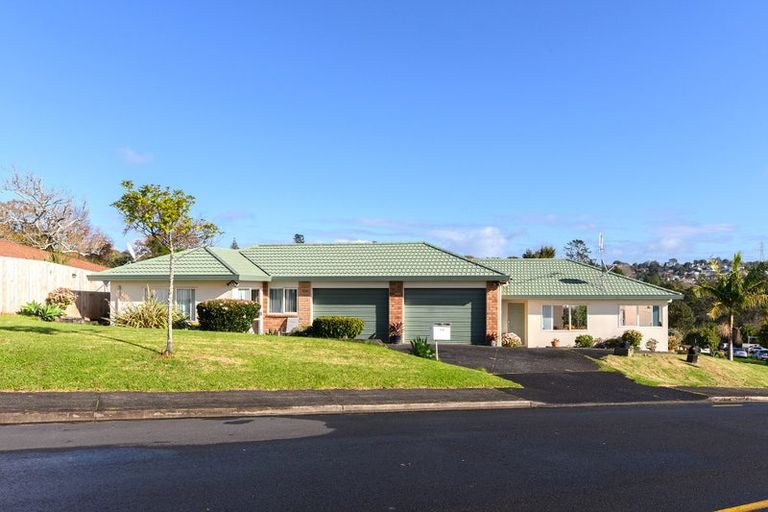 Photo of property in 60 Hewlett Road, Massey, Auckland, 0614